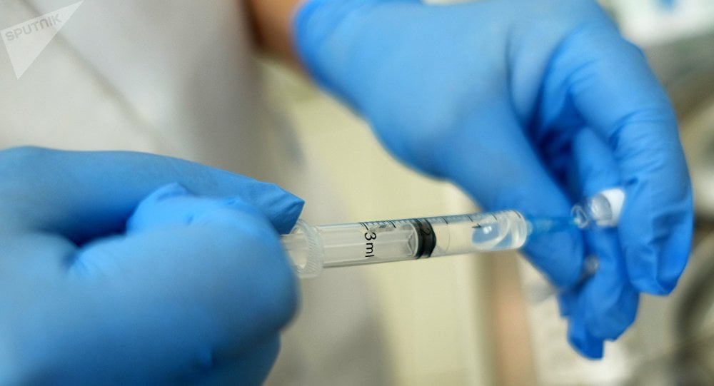 Вучићеви ваксери застрашују родитеље: Или вакцина или морбиле