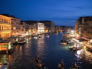 Венеција ће улаз у град наплаћивати од 2023. године