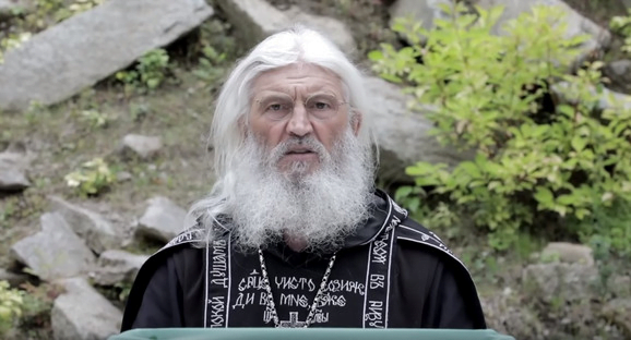 Ванреднa вест: Ноћас ухапшен велики руски борац за Православље отац Сергије Романов (видео)
