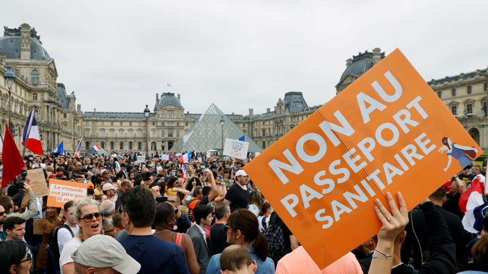 РТ: Болница у Француској ступила у генерални штрајк због обавезне вакцинације!