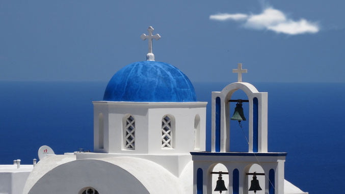 Грци у цркву уз негативан тест