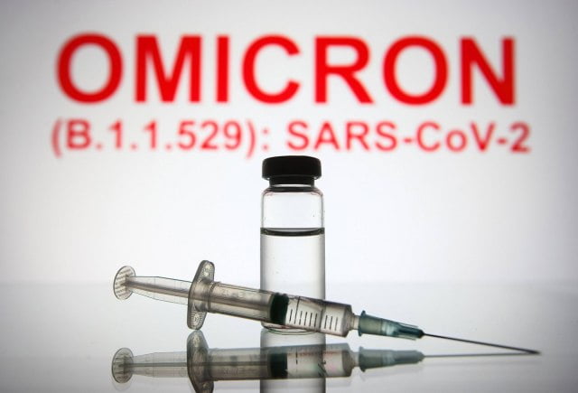 Ево шта се крије иза спина о Омикрон соју короне: Нема вакцине, али има…