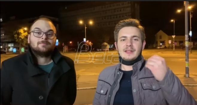 Студенти снимили видео са признањем да су разбили излог на просторијама СНС-а у Новом Саду (ВИДЕО)