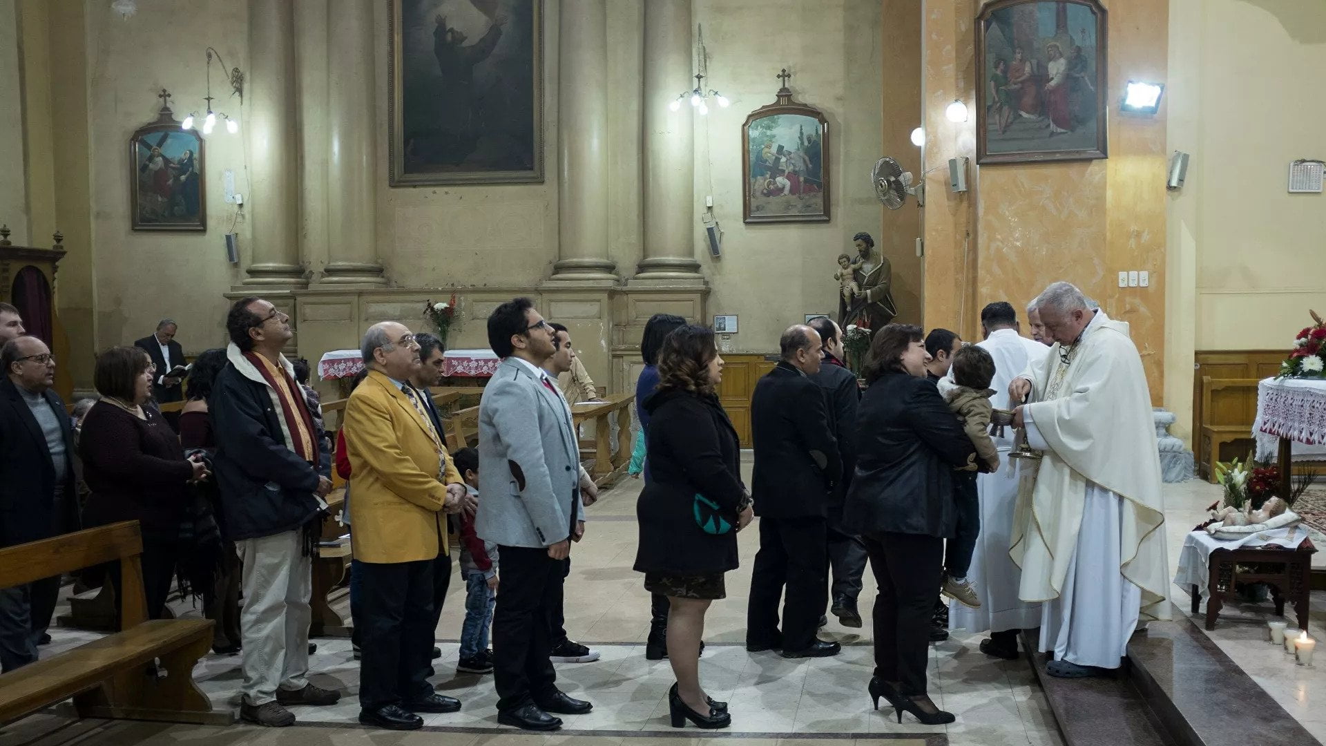 Католички свештеници ће од сад моћи да причешћују и православце