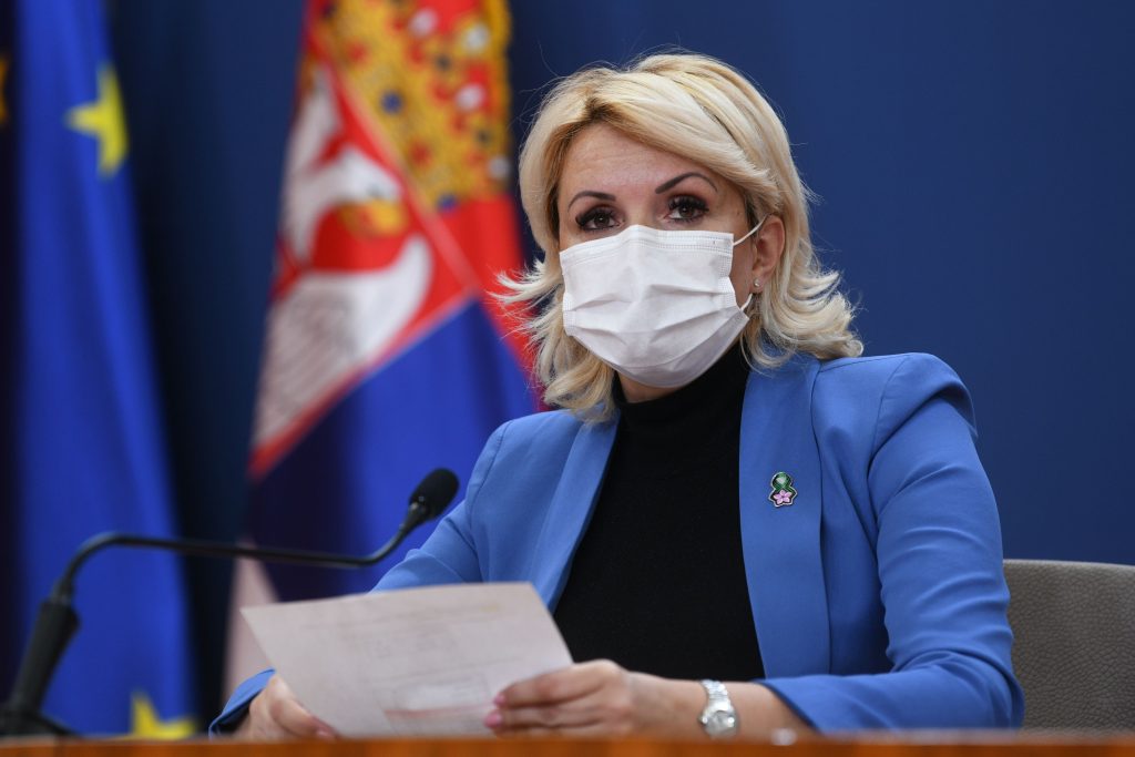 Министарка Дарија Кисић не зна да грађани Србије плаћају здравство