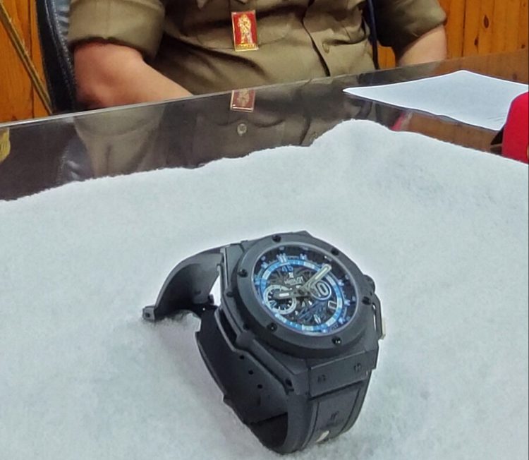 Полиција у Индији пронашла украдени Марадонин сат