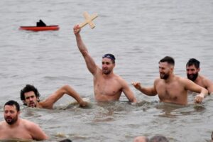 СПЦ неће учествовати у организацији пливања за часни крст на Ташмајдану