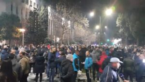 Протест у Подгорици против најаве мањинске владе, окупљање и сутра