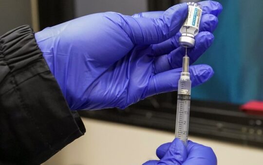 Вашингтон пост: Већина Американаца који умиру од короне су вакцинисани