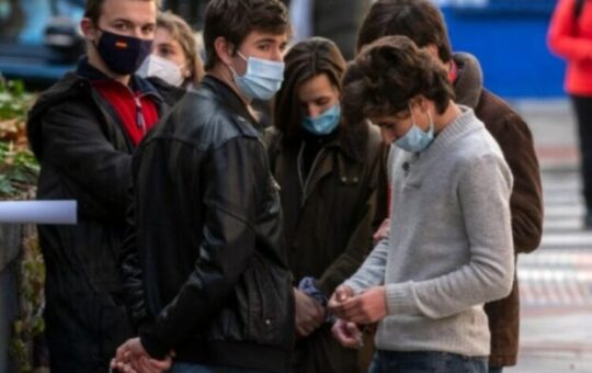 У Шпанији укинуте све мере - ковид се третира као грип