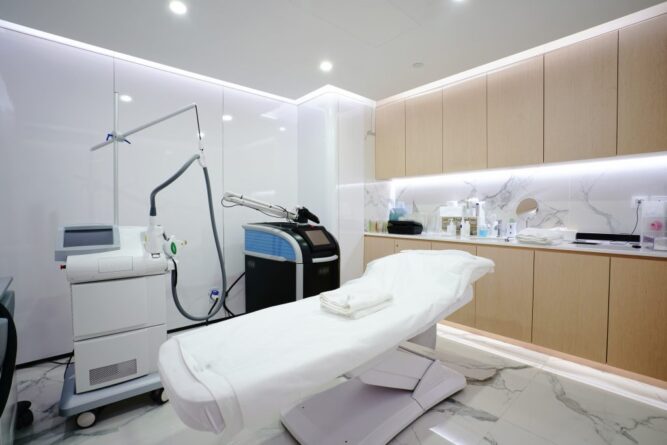 Medical-Clinic-Interior-Design-Ideas-Medical-Fitouts-ImpeccaBuild-2-1024x683