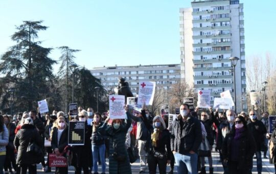 „Блокираћемо Београд“: Пијачари најављују масовни протест због увођења каса