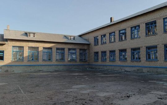 Укронацисти гранатирали школу у Еленовки