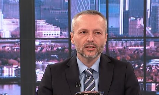 Народни посланик Александар Оленик заступник Усташа оптужених за злочине над Србима у "Олуји"