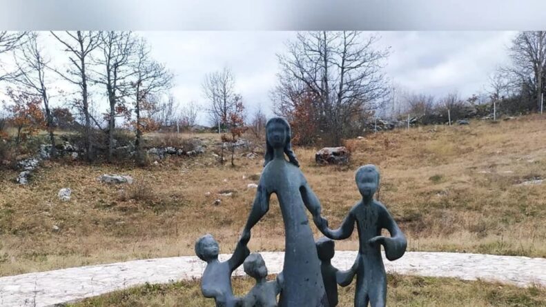 пивска дола споменик
