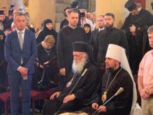 Отпаднички синод Грчке цркве позвао вођу укрофашистичке секте у посету