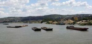 Украјински медији: Гаспром преко Србије блокира украјинске бродове на Дунаву