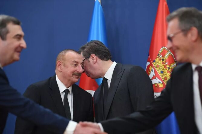 вучић алијев