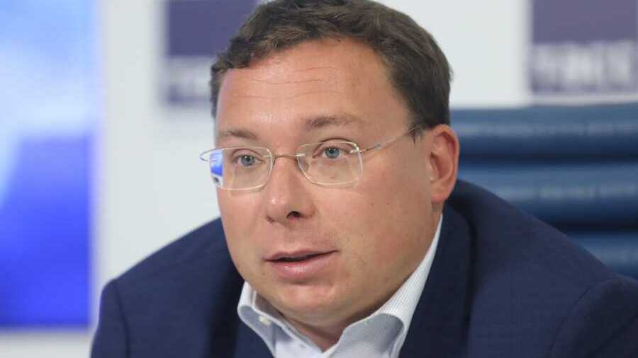 олег бондаренко