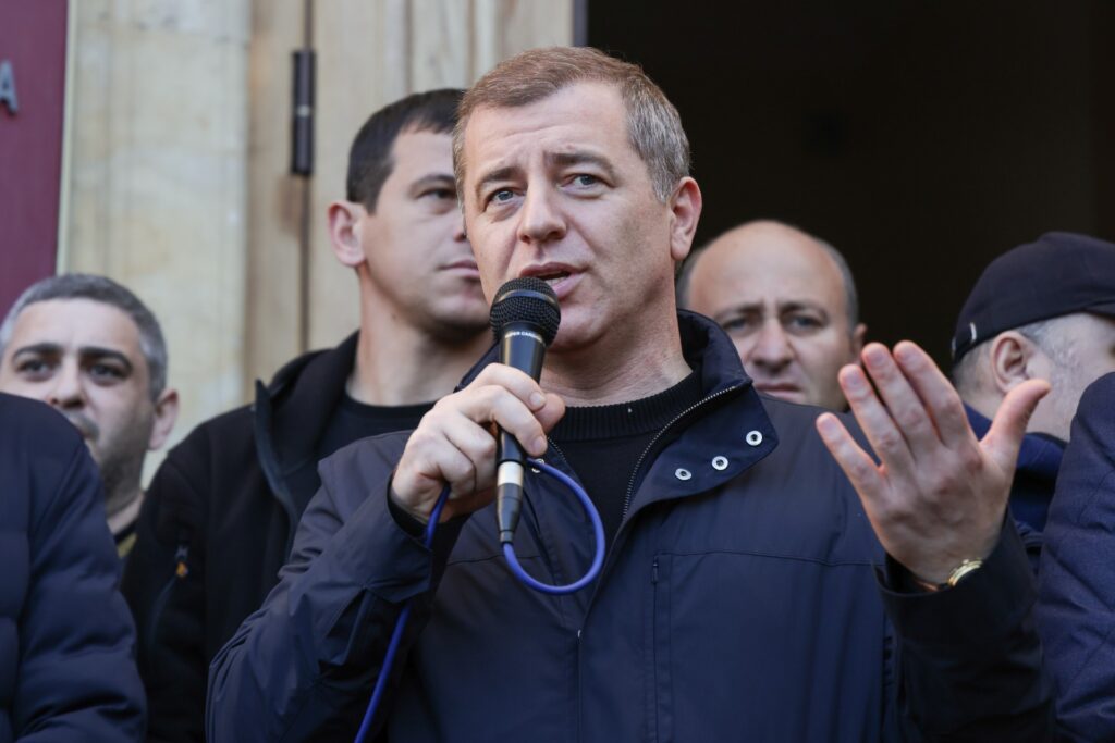 Ко сада влада Абхазијом и шта то значи за Русију