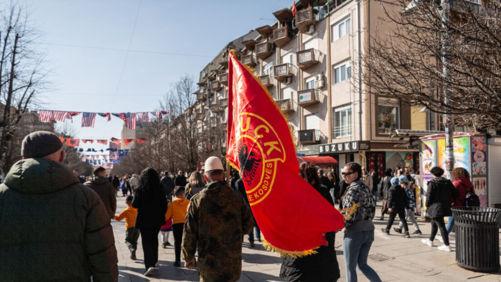 Луштаку