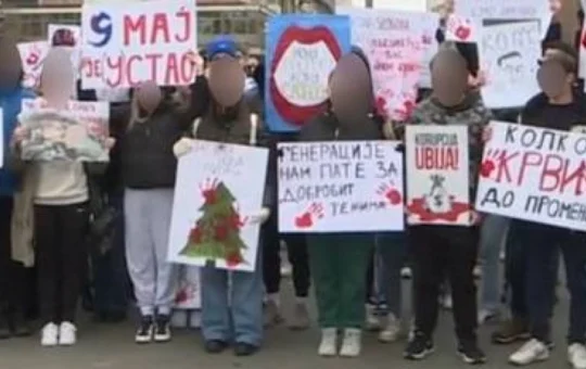 Ђиласовци извели децу на протест у Нишу