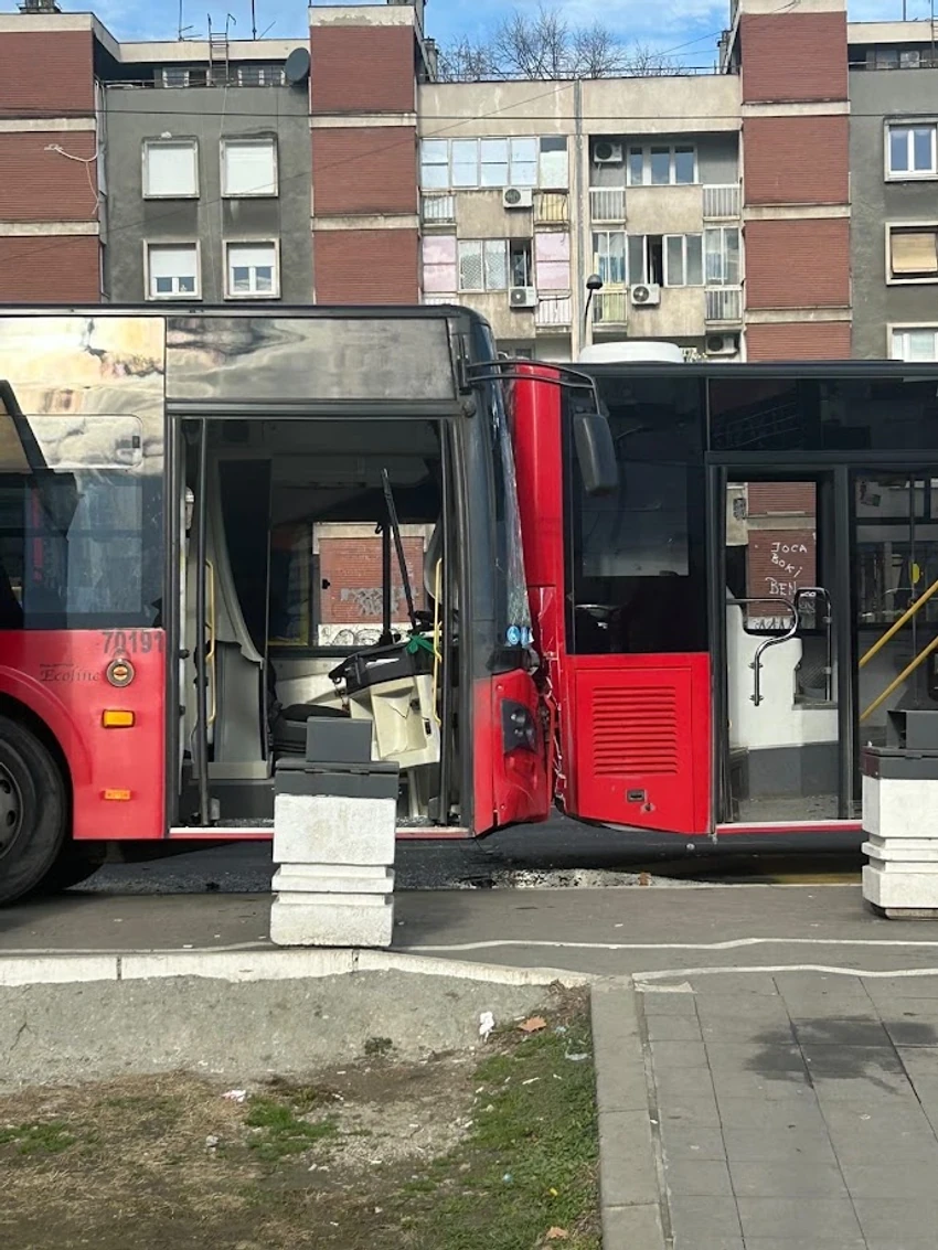 аутобуса