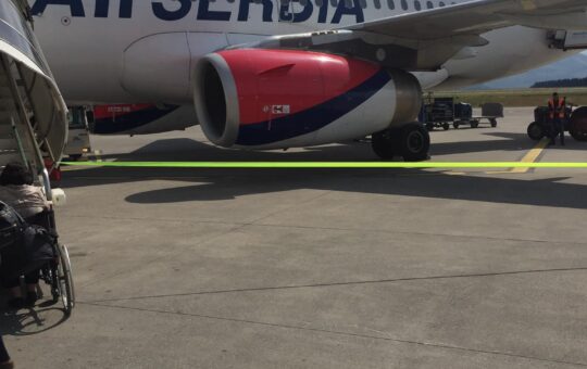 Ер Србија