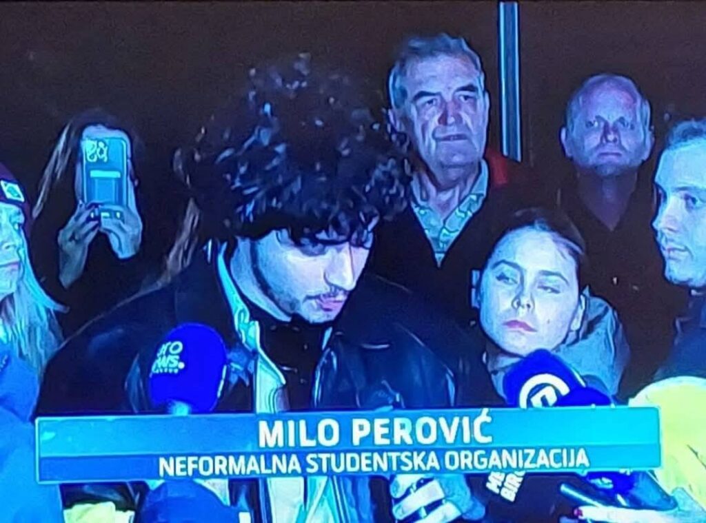 Мило Перовић