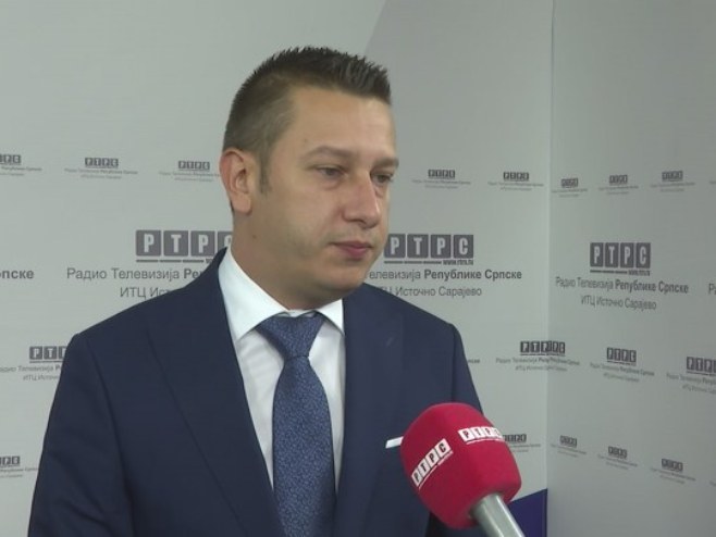 Александар Гогановић