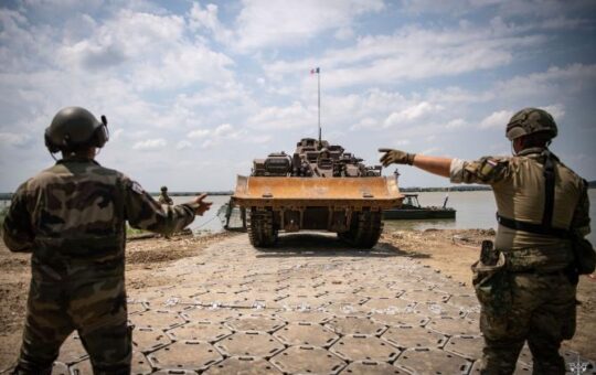 Француска појачава војно присуство у Румунији