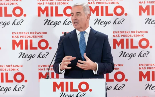 Мило Ђукановић
