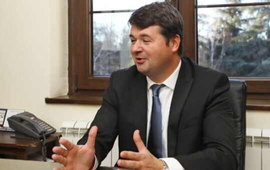 Владан Петров