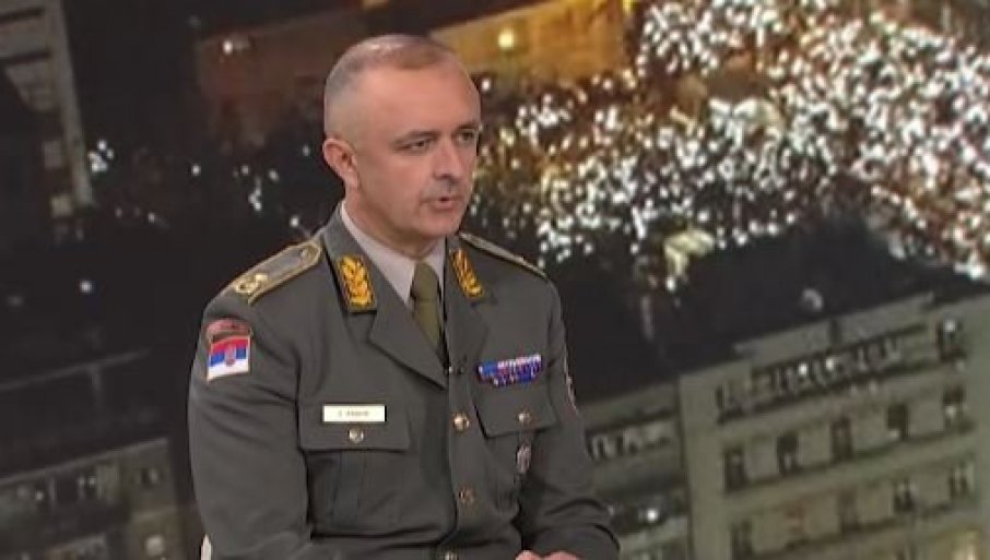звучни топ