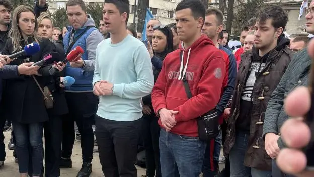 Студенти
