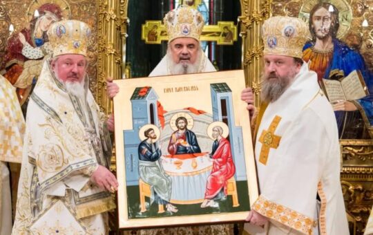 Крстом против Руса