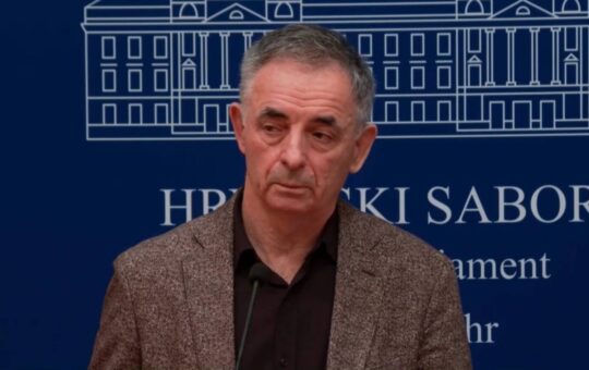 ПУПОВАЦ