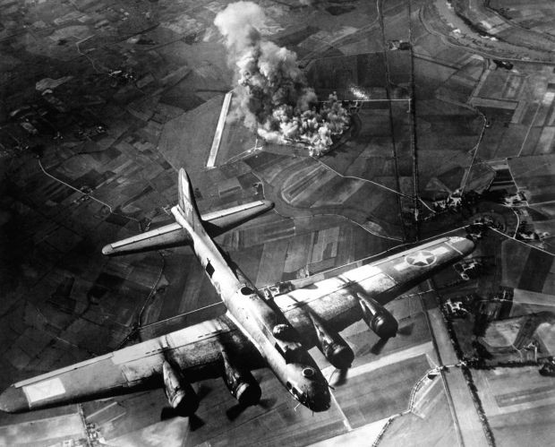 Срећан Васкрс на савезничким бомбама 1944