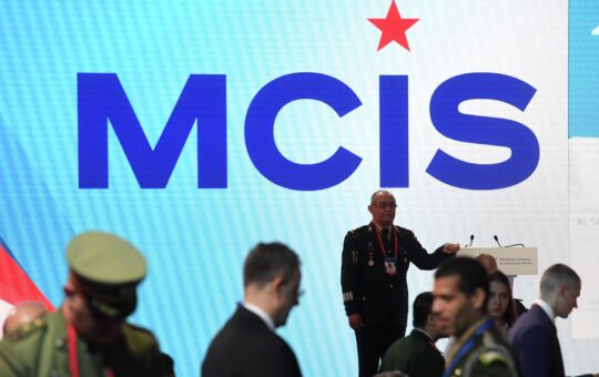 москви