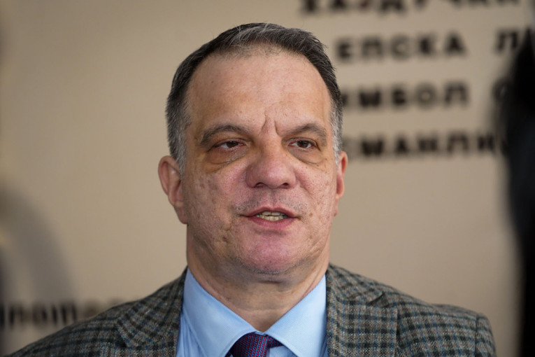 Дејан Вук Станковић