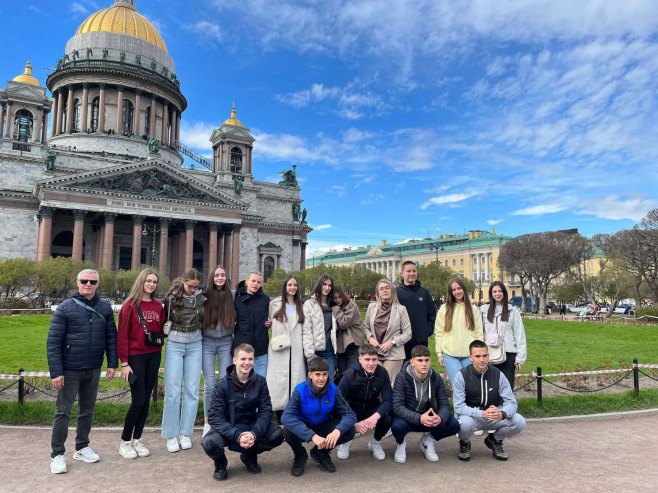 Влада Санкт Петербурга