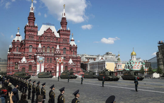 москви