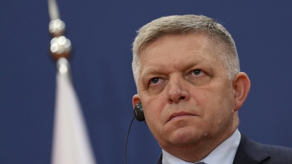 Роберт Фицо