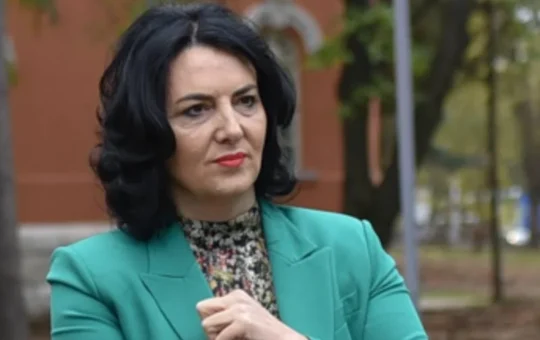 још два месеца
