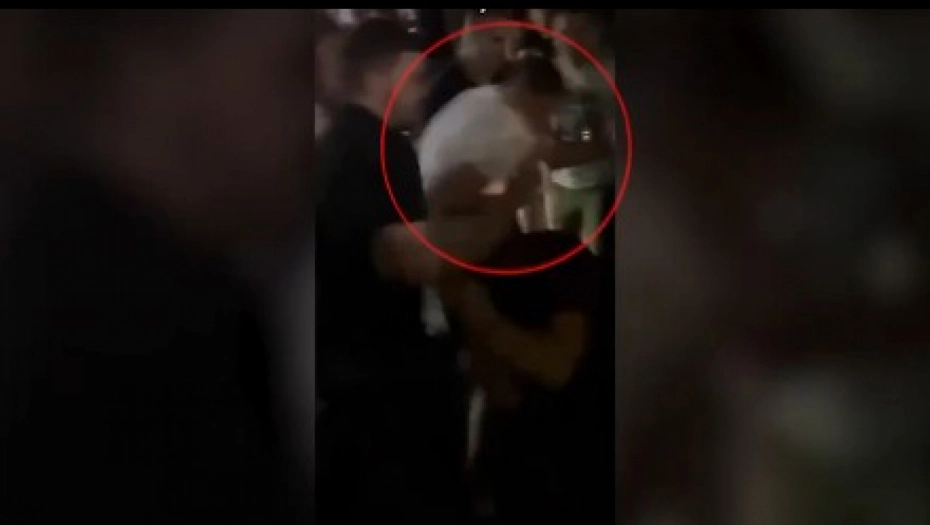 блокадери нападају студенте