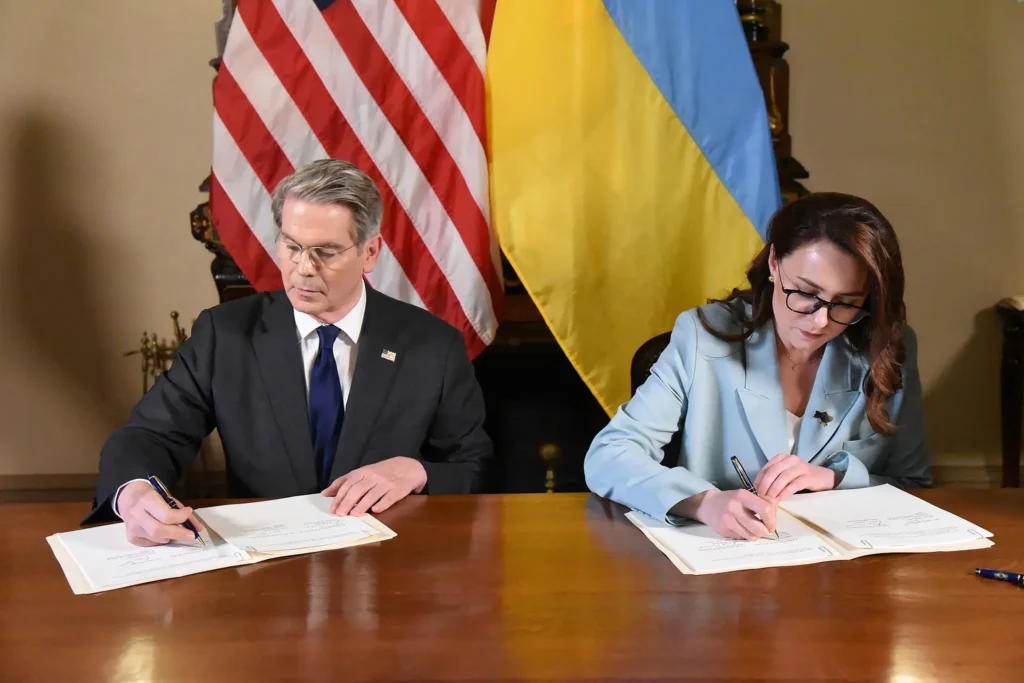 Украјина САД