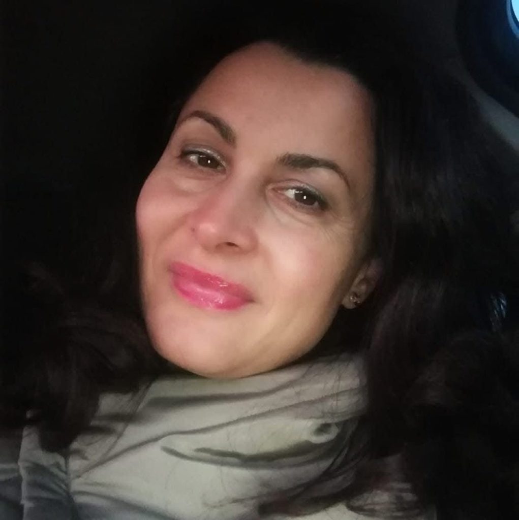mara-vukmirovic-za-izdvojenu-1021x1024.jpg.pagespeed.ce.ub11cuydrZ