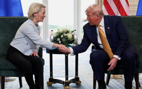 Трамп Урсула