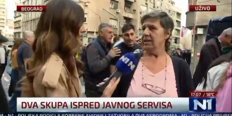 БОЉЕ ДА СУ ЋУТАЛИ: Питање Н1 новинарке, а одговор госпође постао хит – „Зато што рушите Србију!“