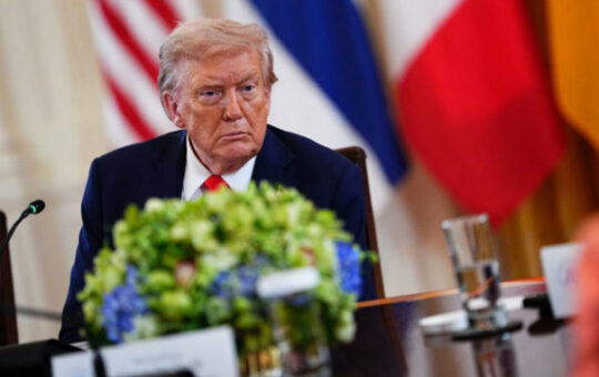фото: Доналд Трамп (EPA/A. SCHWARTZ)